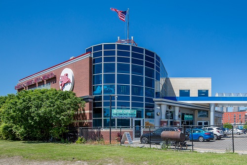 Auto repair shop and fuel station